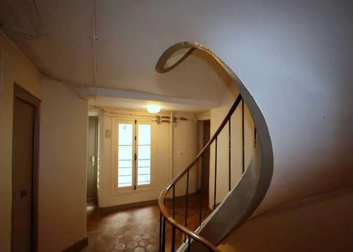 Magnifique 5 Pieces Apartment *