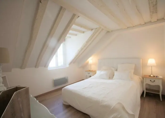 Magnifique 5 Pieces Apartment *