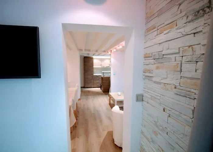 Magnifique 5 Pieces Apartment